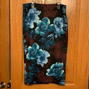 New York & Company Fitted Floral Pencil Skirt